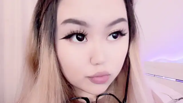 Snapshot of amelia_sunlight chatting on 09/08/25, 04:39 amelia sunlight online show from 09/08/25, 04:39