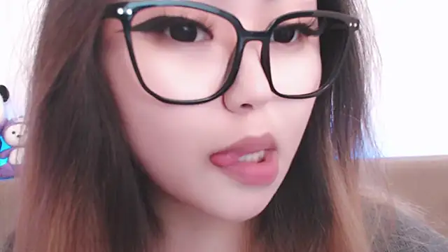 Snapshot of amelia_sunlight chatting on 04/18/26, 06:10 amelia sunlight online show from 04/18/26, 06:10