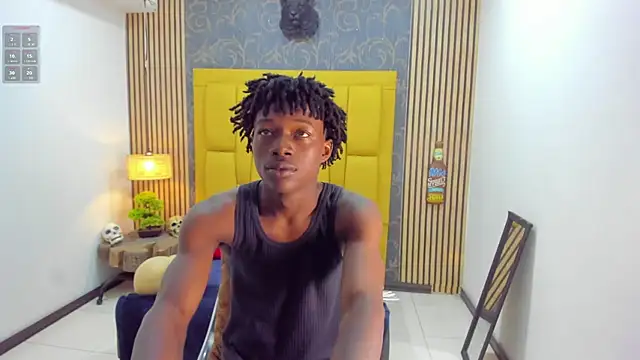 Snapshot of chimi88 chatting on 11/06/25, 11:25 chimi88 online show from 11/06/25, 11:25