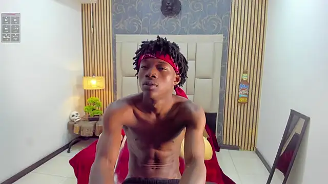 Snapshot of chimi88 chatting on 10/30/25, 12:36 chimi88 online show from 10/30/25, 12:36