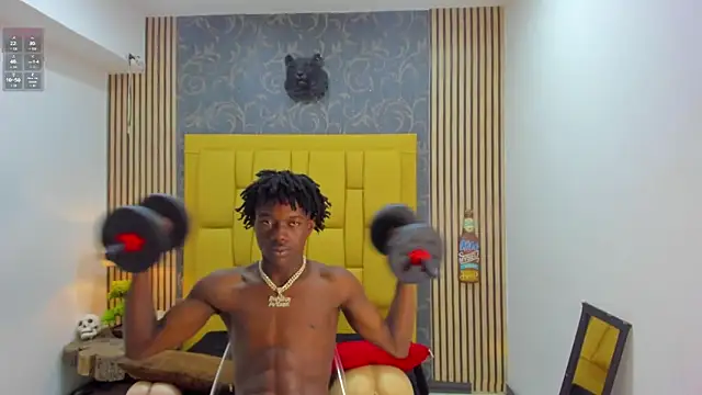 Snapshot of chimi88 chatting on 12/15/25, 11:27 chimi88 online show from 12/15/25, 11:27