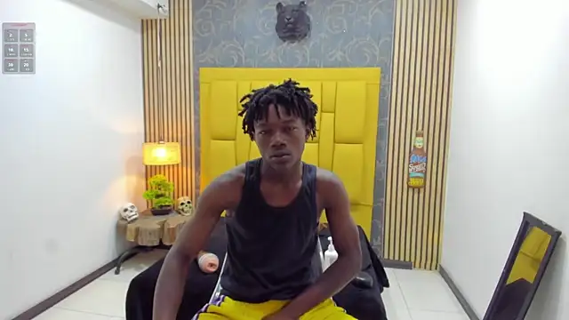 Snapshot of chimi88 chatting on 11/07/25, 11:26 chimi88 online show from 11/07/25, 11:26