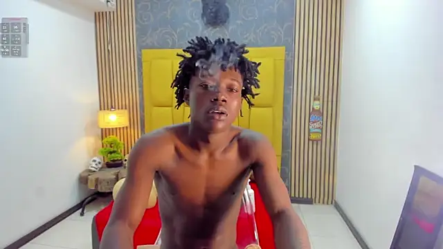 Snapshot of chimi88 chatting on 11/17/25, 12:31 chimi88 online show from 11/17/25, 12:31