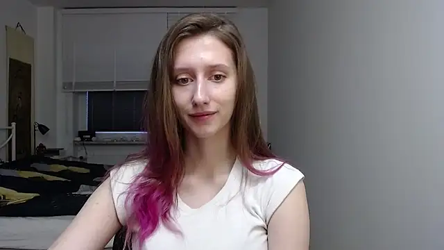 LUNA delight online show from 11/17/25, 06:28