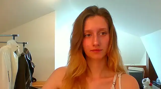 LUNA delight online show from 02/25/25, 10:48