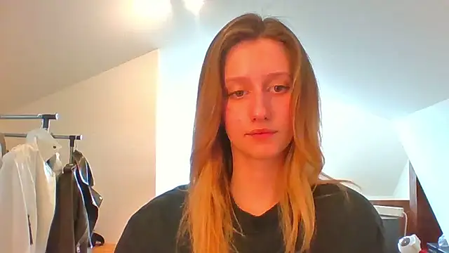 LUNA delight online show from 02/26/25, 10:49