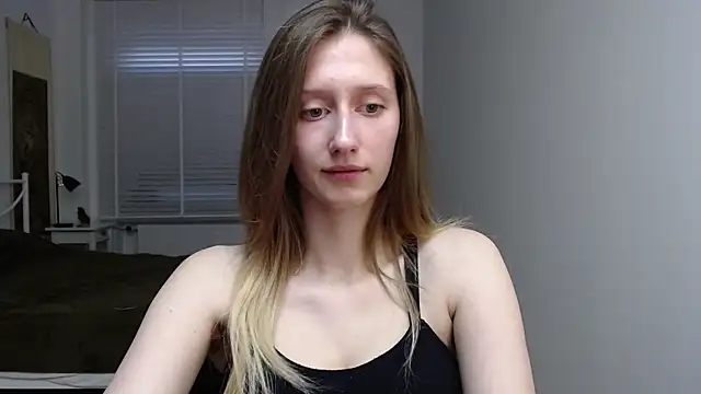 LUNA delight online show from 10/20/25, 05:31