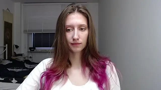 LUNA delight online show from 11/18/25, 06:39