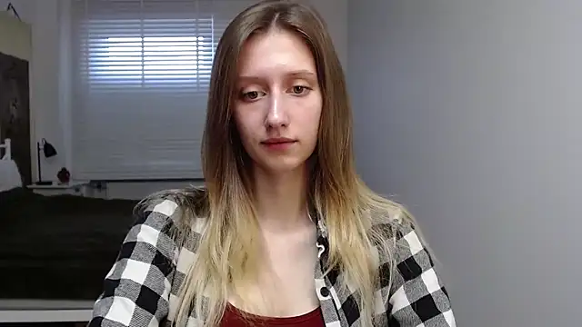 LUNA delight online show from 10/03/25, 05:31