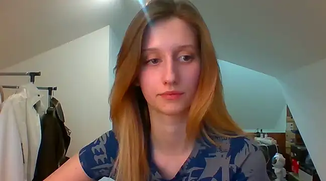 LUNA delight online show from 02/17/25, 04:06