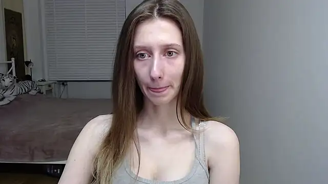 LUNA delight online show from 04/15/26, 05:35