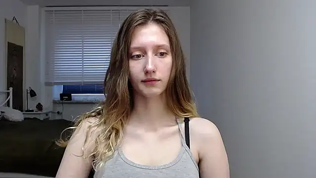 LUNA delight online show from 09/29/25, 05:25