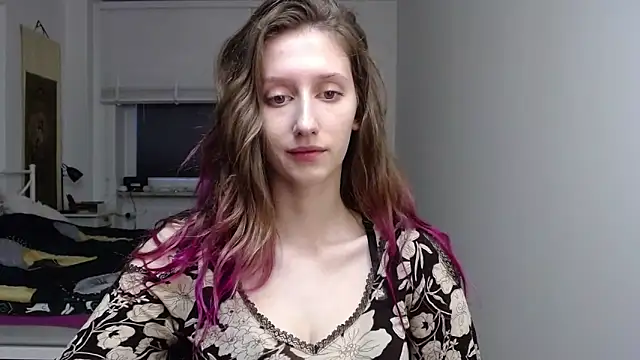 LUNA delight online show from 11/14/25, 06:28