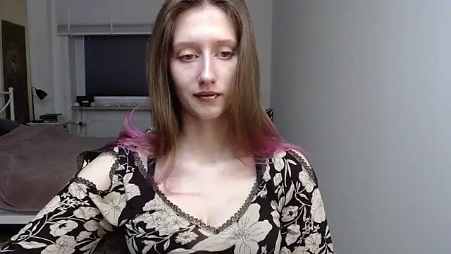 LUNA delight online show from 11/28/25, 06:35