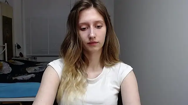 LUNA delight online show from 10/09/25, 05:30