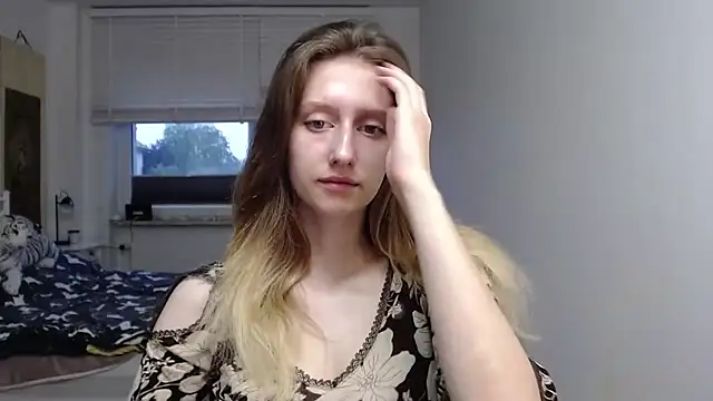 LUNA delight online show from 09/11/25, 05:29