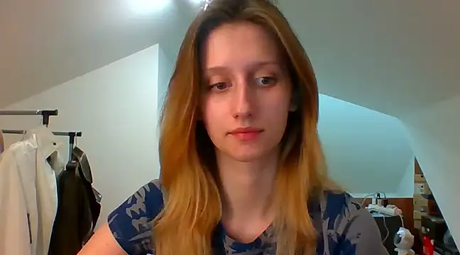 LUNA delight online show from 02/12/25, 06:19