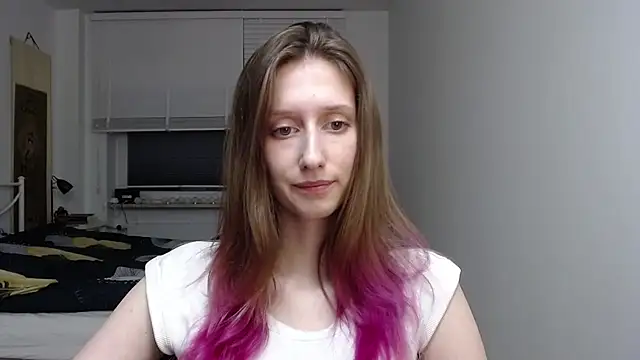 LUNA delight online show from 11/17/25, 06:34