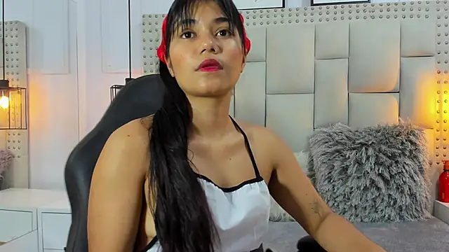 natalyclauss  online show from 03/07/25, 10:10