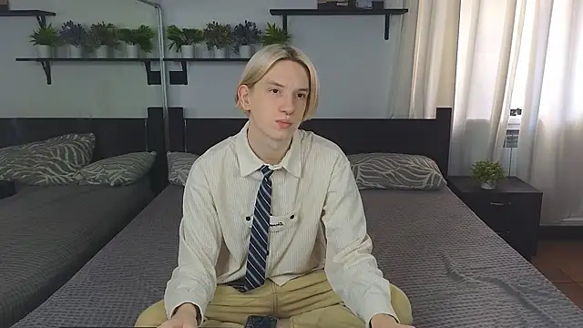 Ron Vils online show from 11/19/25, 06:13