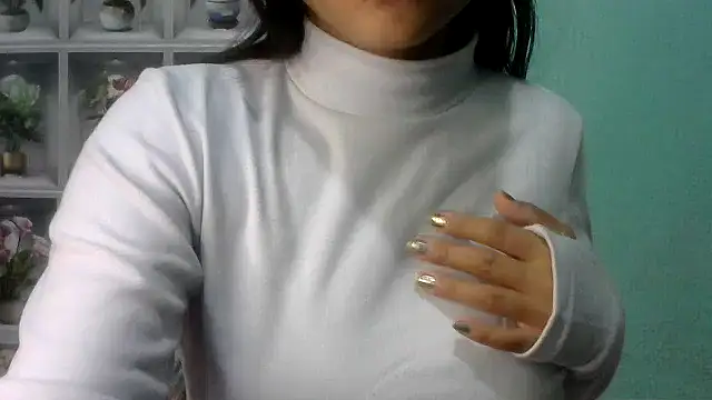 Snapshot of nanhi_munni chatting on 12/17/25, 01:21 nanhi munni online show from 12/17/25, 01:21