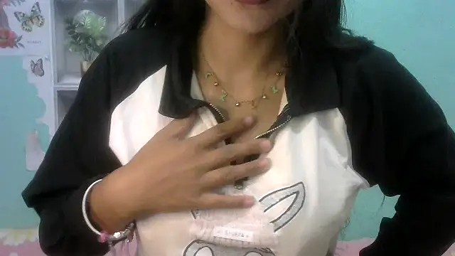 Snapshot of nanhi_munni chatting on 11/06/25, 08:51 nanhi munni online show from 11/06/25, 08:51