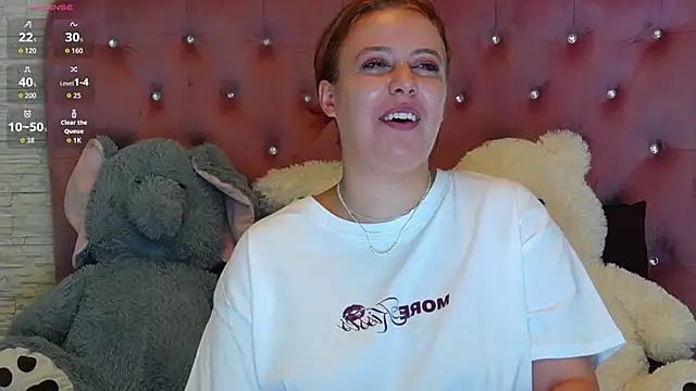 SophiaStarr online show from 11/28/25, 07:47