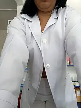 Megan jennerr online show from 10/31/25, 02:24