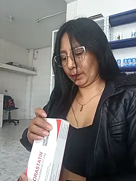 Megan jennerr online show from 10/10/25, 02:29