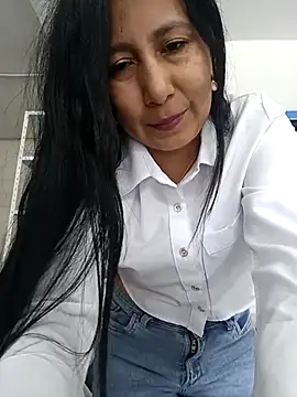 Megan jennerr online show from 11/30/25, 03:02