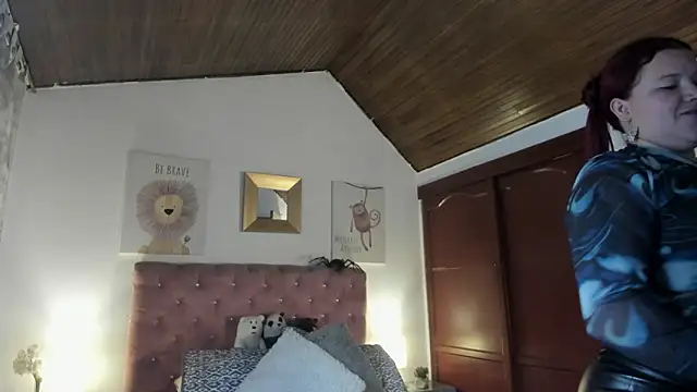 Snapshot of CelessteRedds chatting on 02/17/26, 12:02 CelessteRedds online show from 02/17/26, 12:02