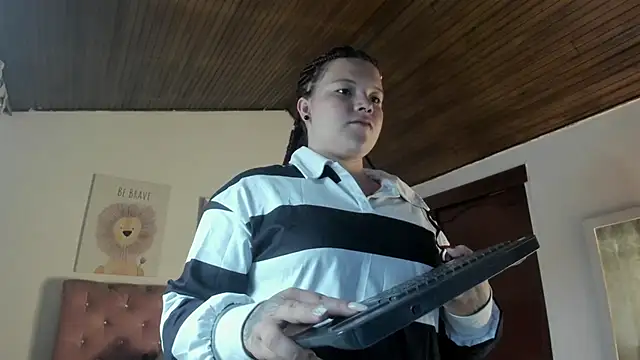 Snapshot of CelessteRedds chatting on 01/06/26, 11:47 CelessteRedds online show from 01/06/26, 11:47