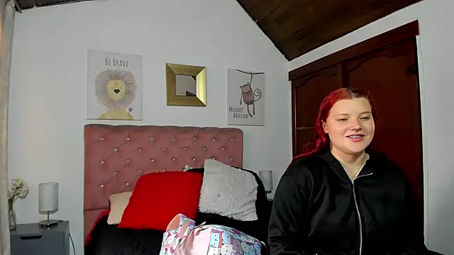CelessteRedds online show from 05/14/26, 12:02