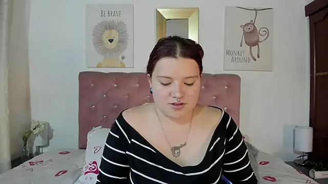 Snapshot of CelessteRedds chatting on 12/15/25, 11:27 CelessteRedds online show from 12/15/25, 11:27