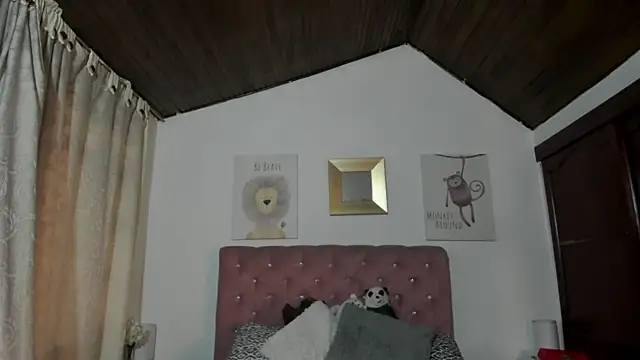 Snapshot of CelessteRedds chatting on 01/15/26, 11:35 CelessteRedds online show from 01/15/26, 11:35