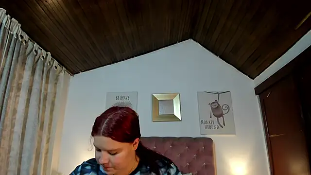 CelessteRedds online show from 04/30/26, 11:17