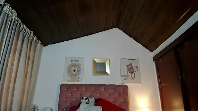 CelessteRedds online show from 04/16/26, 11:44