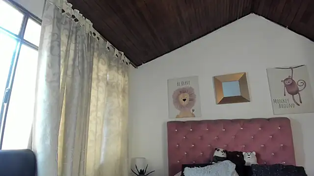 Snapshot of CelessteRedds chatting on 11/10/25, 11:37 CelessteRedds online show from 11/10/25, 11:37