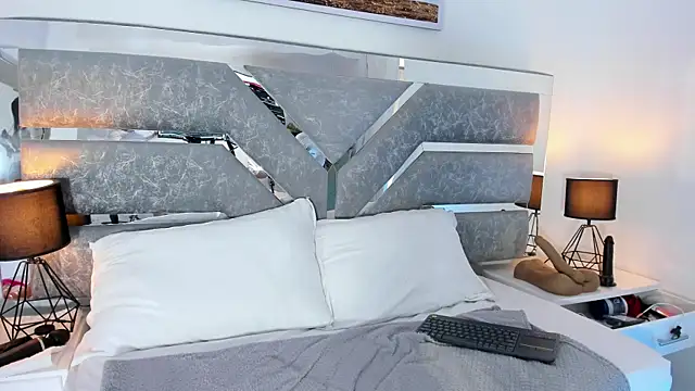 Slut Milf  online show from 01/12/26, 07:42