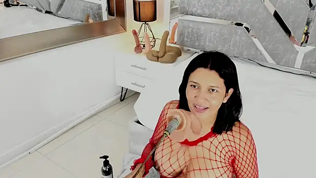Snapshot of Slut_Milf_ chatting on 05/28/26, 07:31 Slut Milf online show from 05/28/26, 07:31