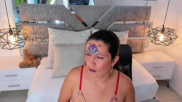Snapshot of Slut_Milf_ chatting on 07/09/26, 04:28 Slut Milf online show from 07/09/26, 04:28