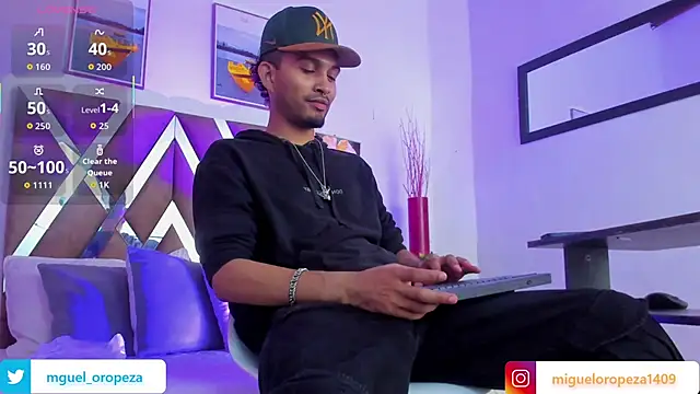  miguel0 online show from 10/09/25, 07:14