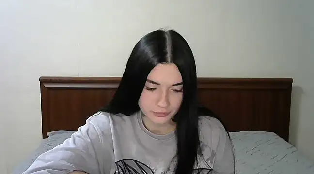 Snapshot of Liana_diva chatting on 03/12/25, 08:41 Liana diva online show from 03/12/25, 08:41
