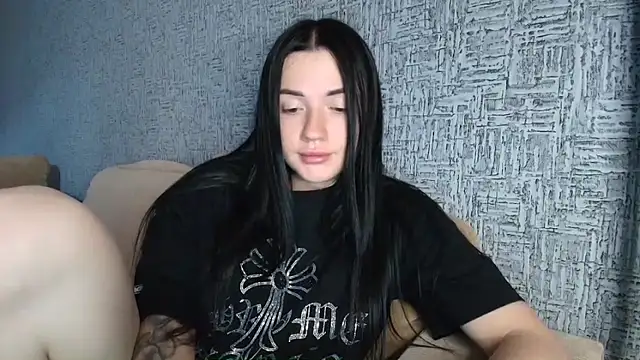 Snapshot of Liana_diva chatting on 06/03/26, 11:33 Liana diva online show from 06/03/26, 11:33