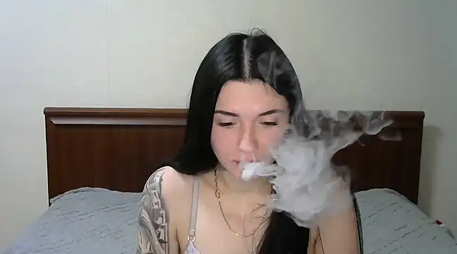 Snapshot of Liana_diva chatting on 02/12/25, 10:37 Liana diva online show from 02/12/25, 10:37