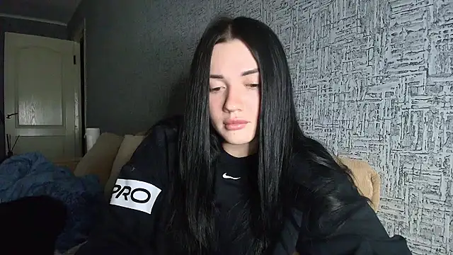 Liana diva online show from 01/12/26, 04:25