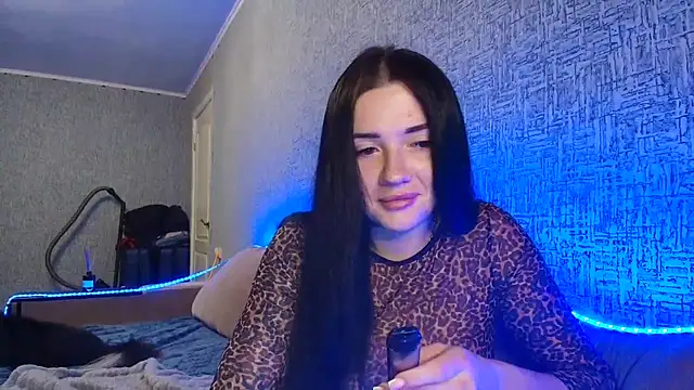 Snapshot of Liana_diva chatting on 10/18/25, 07:27 Liana diva online show from 10/18/25, 07:27
