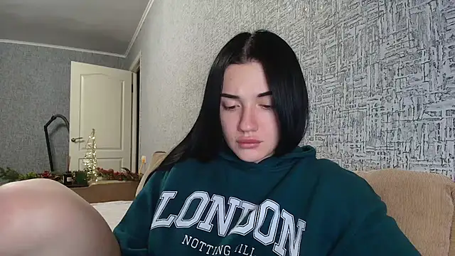 Liana diva online show from 12/15/25, 06:25