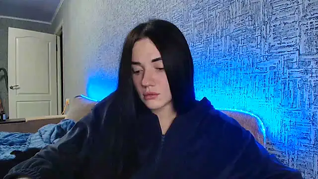 Liana diva online show from 11/21/25, 08:30