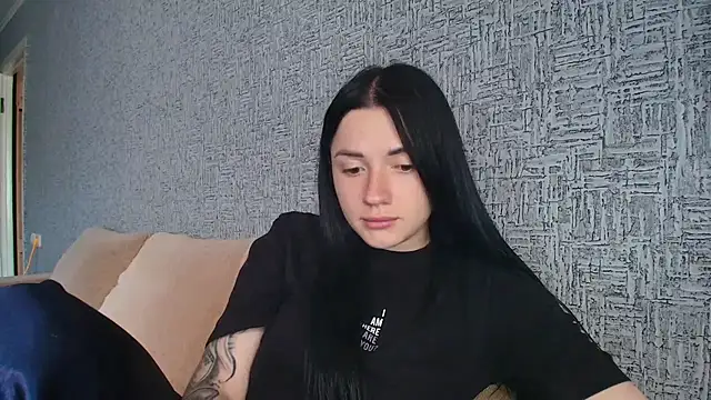 Snapshot of Liana_diva chatting on 05/04/26, 01:58 Liana diva online show from 05/04/26, 01:58